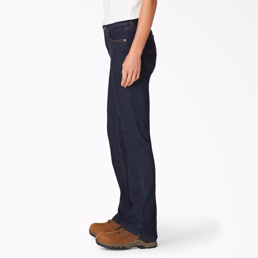 Γυναικεία τζιν με τέλειο σχήμα και bootcut