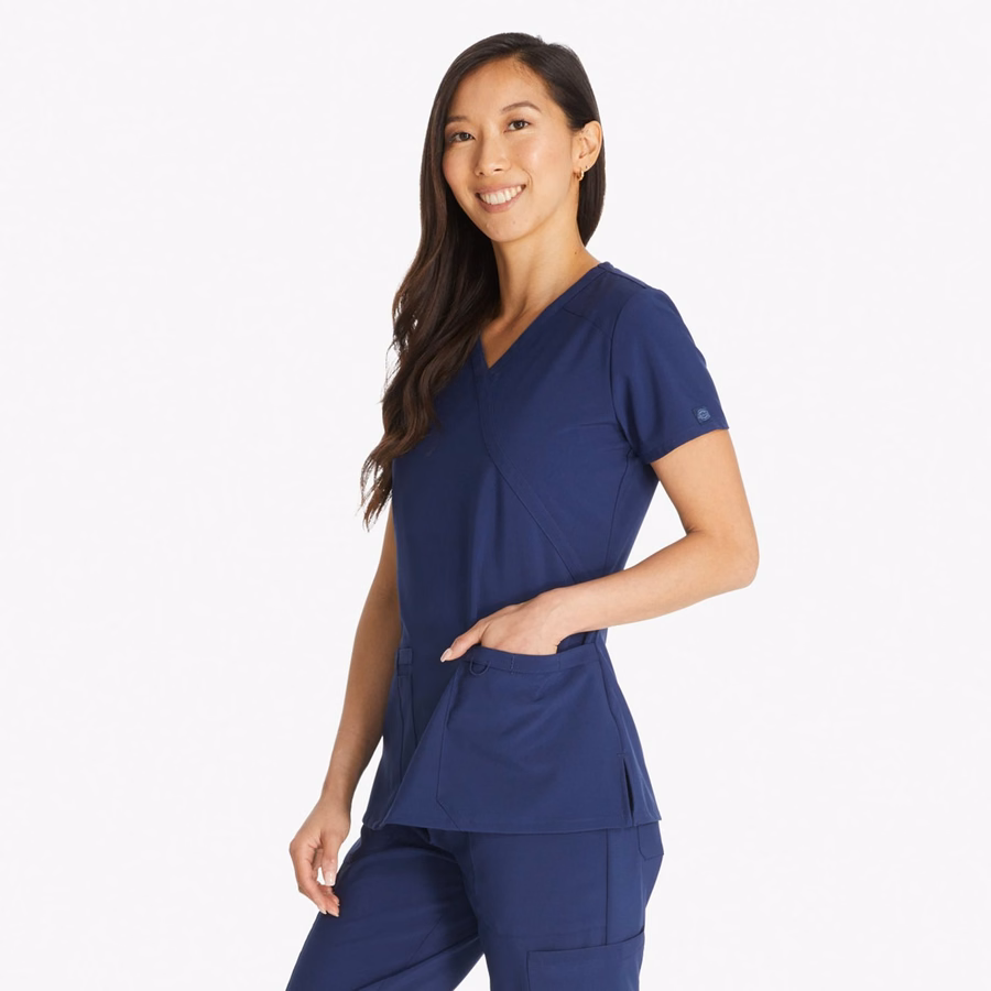 Γυναικείο τοπ EDS Essentials Mock Wrap Scrub
